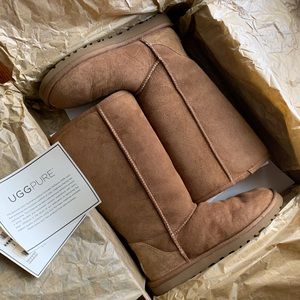UGG Australia Classic Tall Boots (Chestnut)